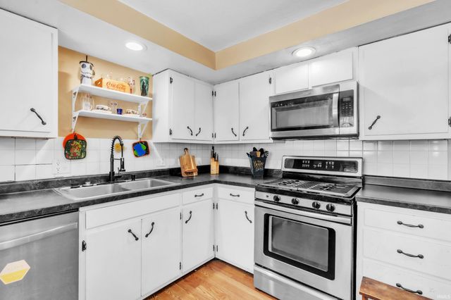 200 Crescent Avenue, Kendallville, IN 46755