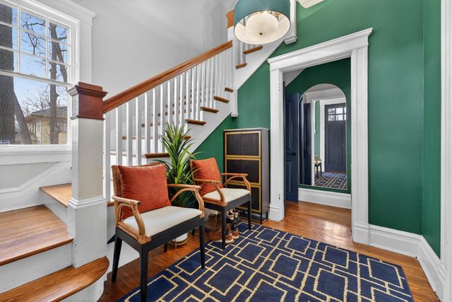 2364 S STRATHMORE CIR, Memphis, TN 38112