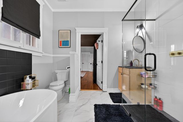 2364 S STRATHMORE CIR, Memphis, TN 38112