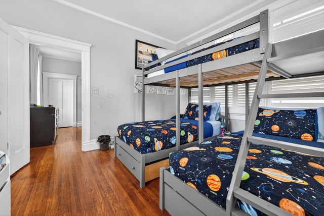 2364 S STRATHMORE CIR, Memphis, TN 38112