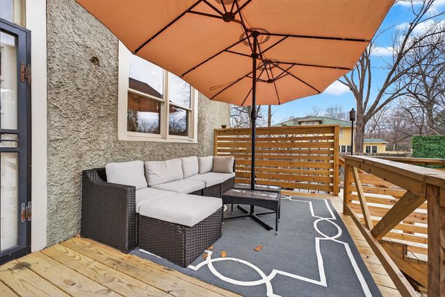 2364 S STRATHMORE CIR, Memphis, TN 38112