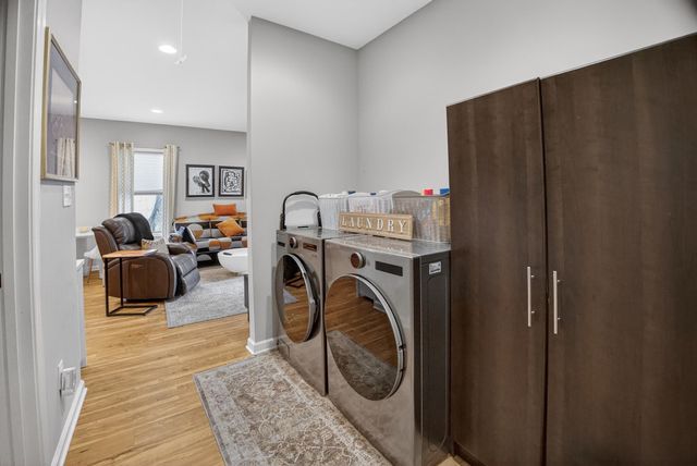 2364 S STRATHMORE CIR, Memphis, TN 38112