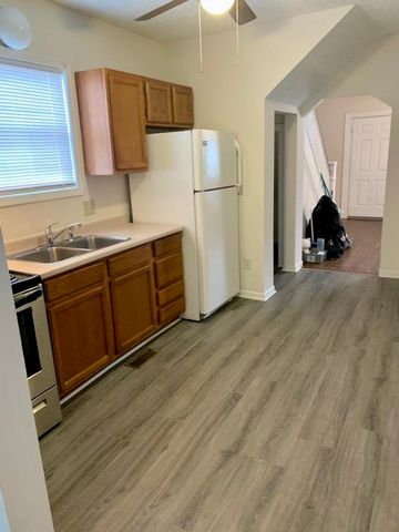 141 Cedar Street, Huntington, WV 25705