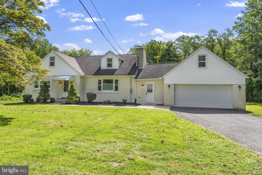 2036 BETHEL RD, Lansdale, PA 19446