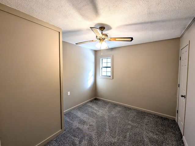 1741 Lakeview Drive, Ozark, AL 36360