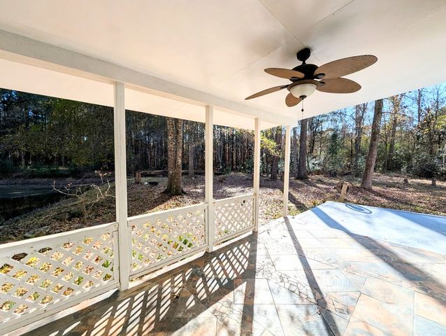 1741 Lakeview Drive, Ozark, AL 36360