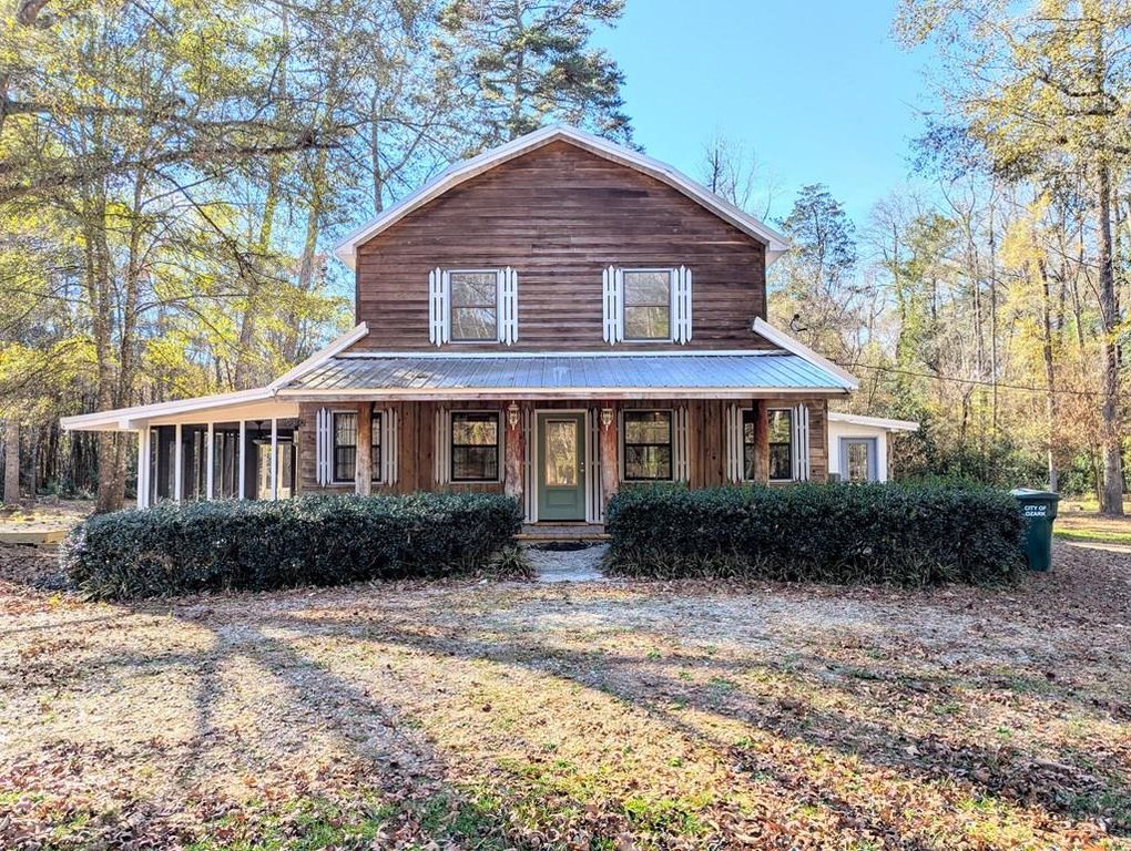 1741 Lakeview Drive, Ozark, AL 36360