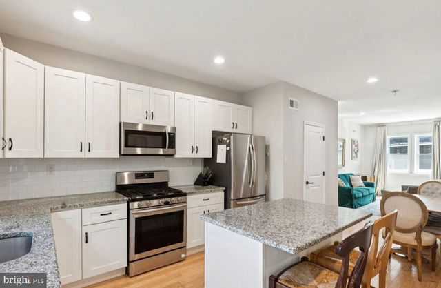 2211 TITAN ST, Philadelphia, PA 19146