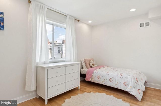2211 TITAN ST, Philadelphia, PA 19146
