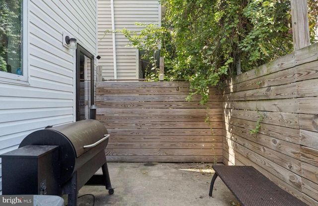 2211 TITAN ST, Philadelphia, PA 19146