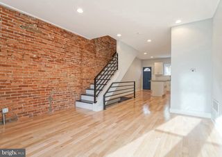 2211 TITAN ST, Philadelphia, PA 19146