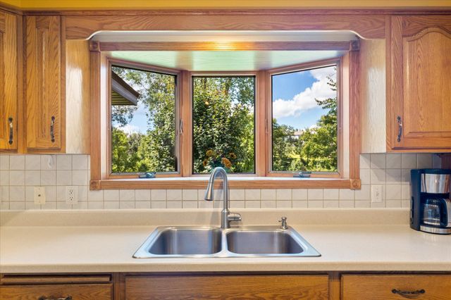 1152 County Road C, New Richmond, WI 54017