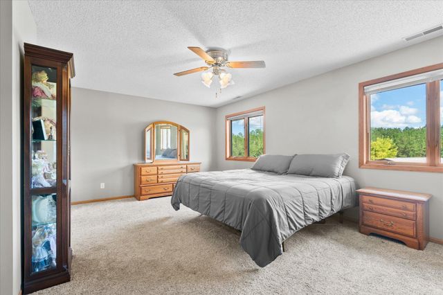 1152 County Road C, New Richmond, WI 54017