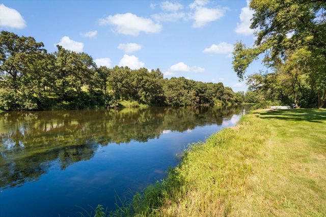 1152 County Road C, New Richmond, WI 54017