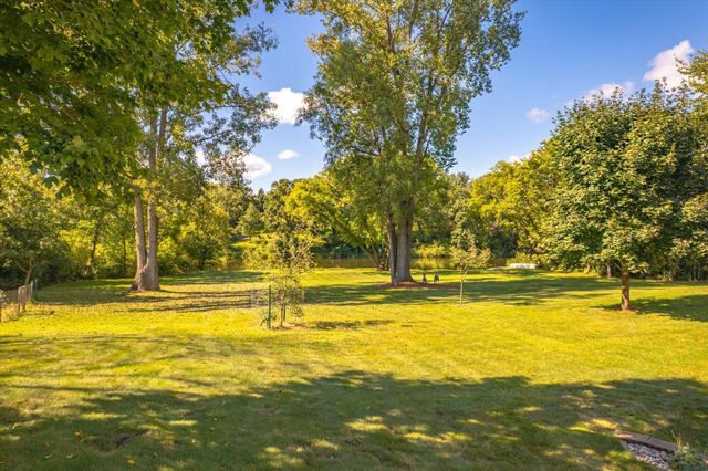 1152 County Road C, New Richmond, WI 54017