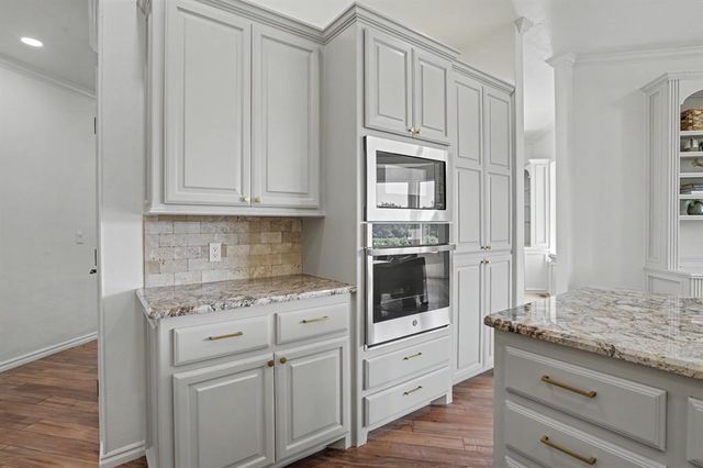 3808 Woodshadow Road, Edmond, OK 73003