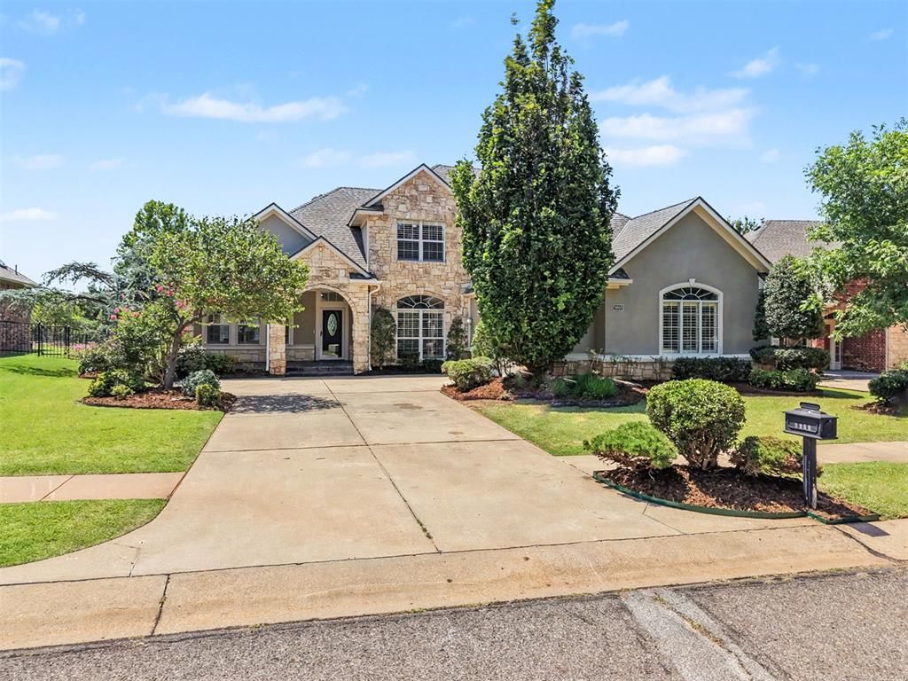 3808 Woodshadow Road, Edmond, OK 73003
