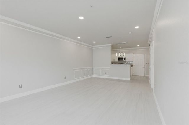 4333 BAYSIDE VILLAGE DRIVE 102, Tampa, FL 33615