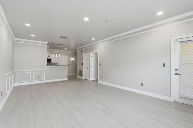 4333 BAYSIDE VILLAGE DRIVE 102, Tampa, FL 33615
