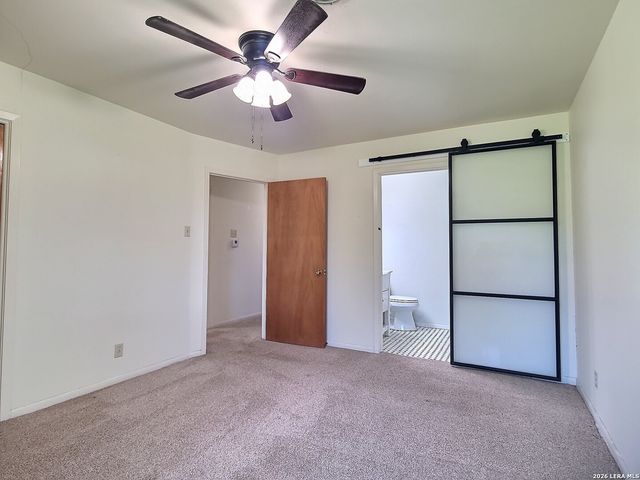 1117 Lake Dr, Kerrville, TX 78028