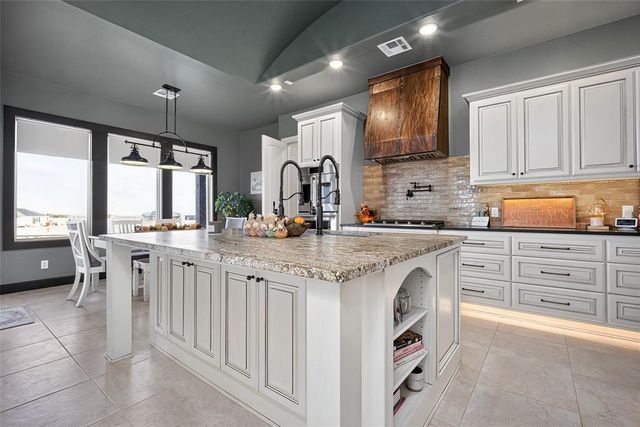 7671 NE Avondale Lane, Piedmont, OK 73078
