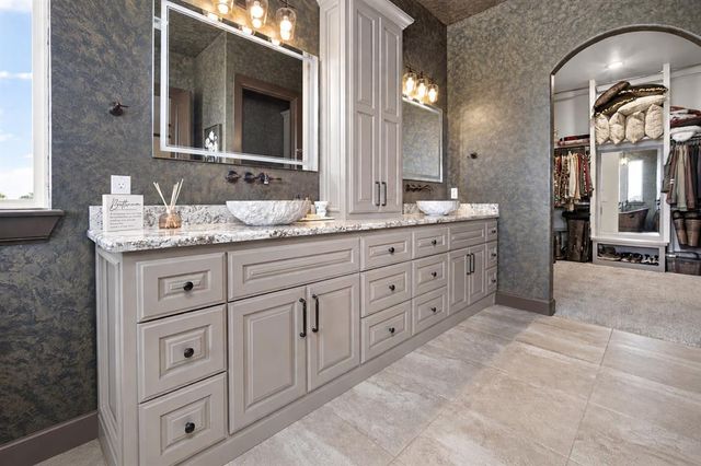 7671 NE Avondale Lane, Piedmont, OK 73078