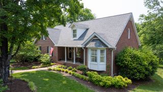 1719 Waterford Rd, Murfreesboro, TN 37129