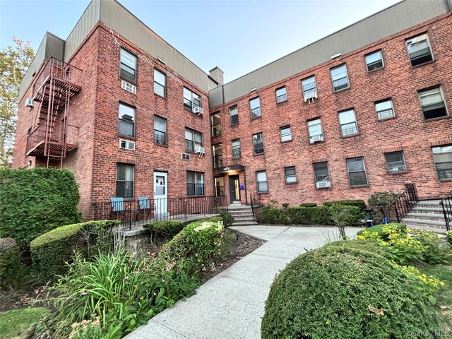 215-27 48th Avenue 1B, Bayside, NY 11364