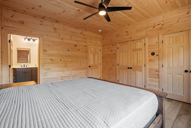 17 Landing Road, Lincoln, NH 03251