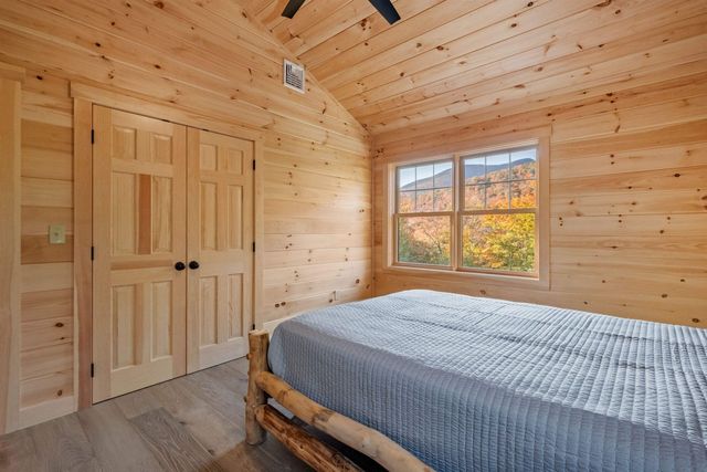 17 Landing Road, Lincoln, NH 03251