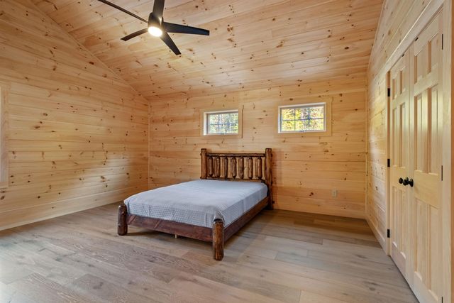 17 Landing Road, Lincoln, NH 03251