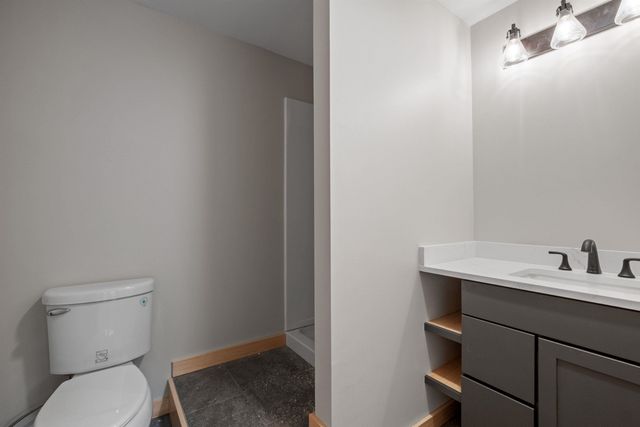 17 Landing Road, Lincoln, NH 03251