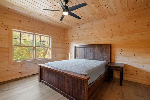 17 Landing Road, Lincoln, NH 03251