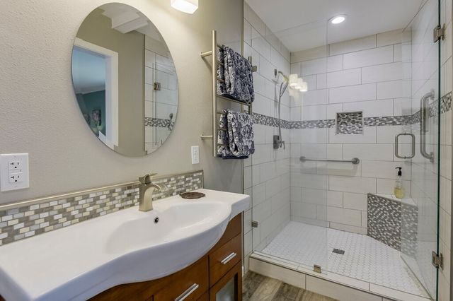 1905 Thomas Place, Arlington, TX 76010