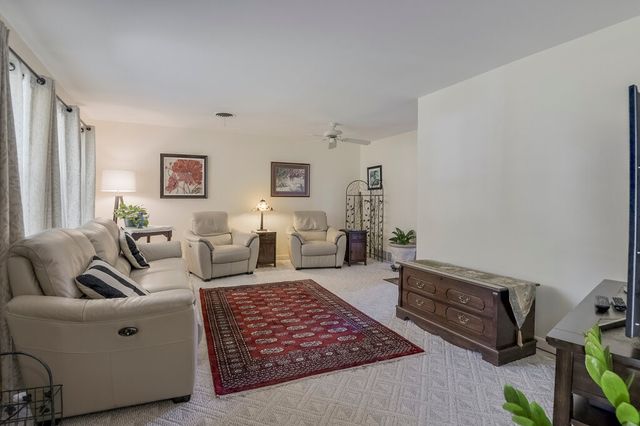 1905 Thomas Place, Arlington, TX 76010