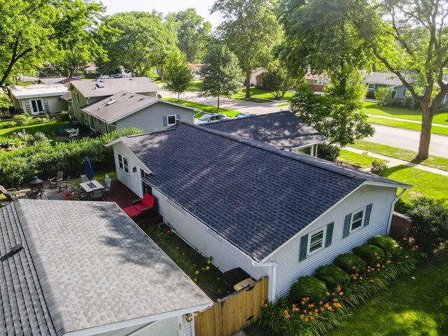 230 Fleetwood Lane, Elk Grove Village, IL 60007