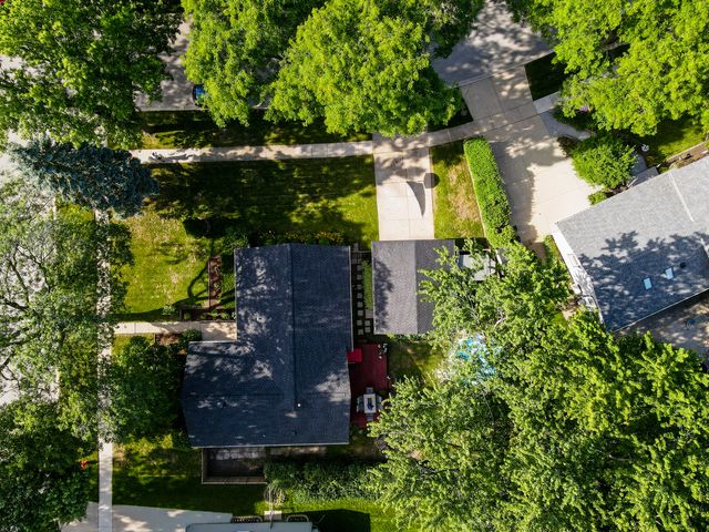 230 Fleetwood Lane, Elk Grove Village, IL 60007