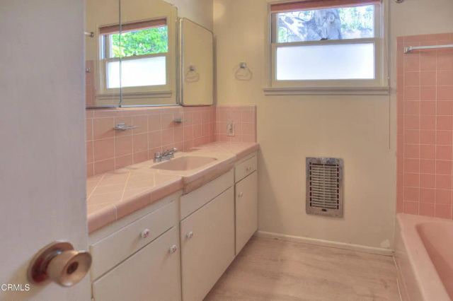 6601 Valmont Street, Tujunga, CA 91042
