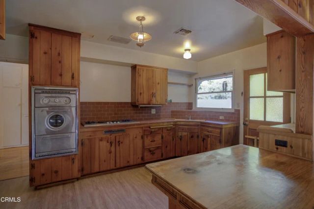 6601 Valmont Street, Tujunga, CA 91042