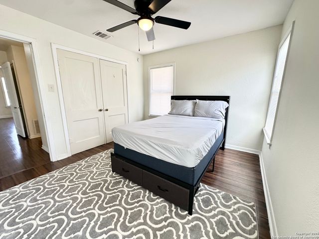 1620 Kampmann, San Antonio, TX 78201