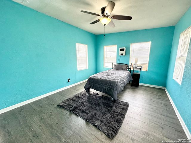 1620 Kampmann, San Antonio, TX 78201