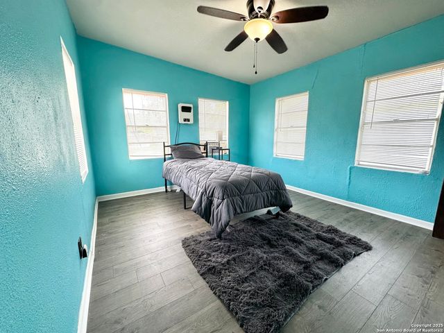 1620 Kampmann, San Antonio, TX 78201