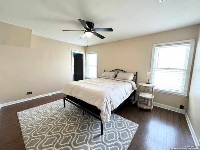 1620 Kampmann, San Antonio, TX 78201