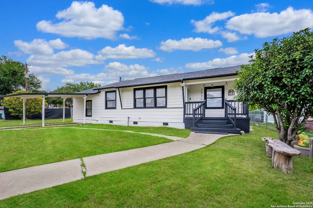 1620 Kampmann, San Antonio, TX 78201