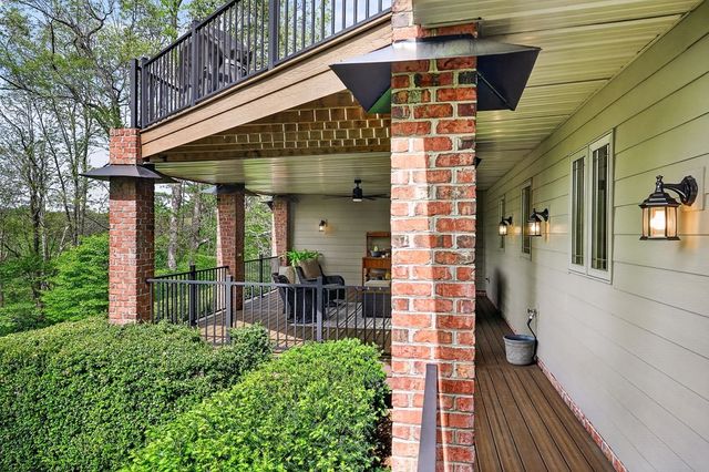 1894 Tennessee Ave, Crossville, TN 38555