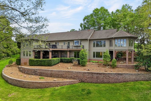 1894 Tennessee Ave, Crossville, TN 38555
