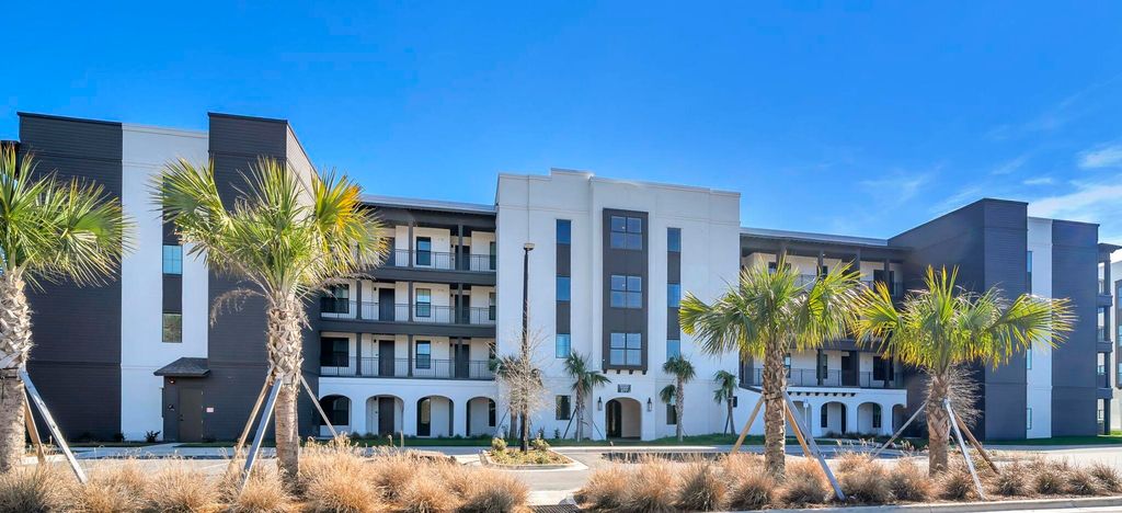 56 The Grove Drive 131, Miramar Beach, FL 32550