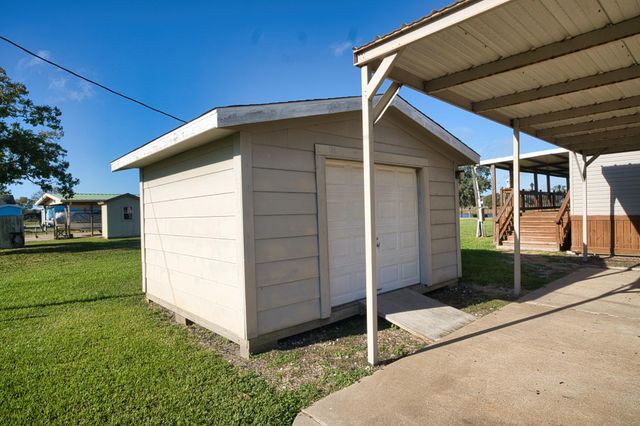 5582 County Road 469, Brazoria, TX 77422