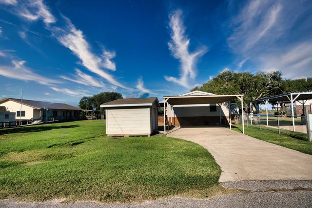 5582 County Road 469, Brazoria, TX 77422