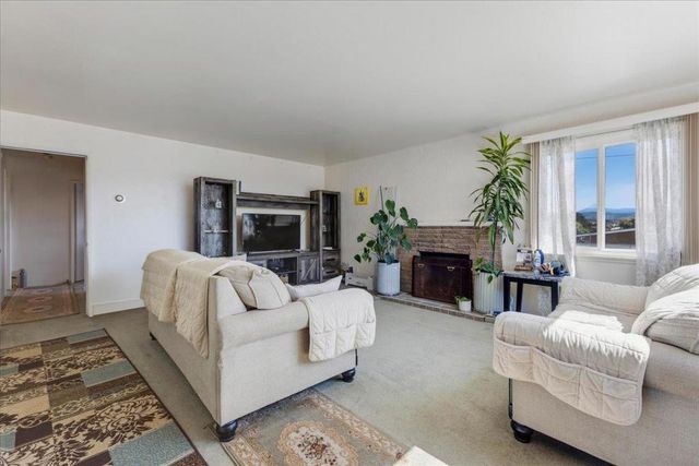 1855 Andrew Court, Seaside, CA 93955